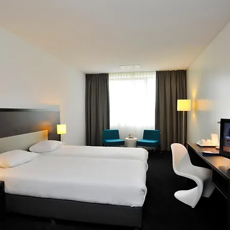 Отель Fletcher Hotel-restaurant Parkstad- Zuid Limburg 4*