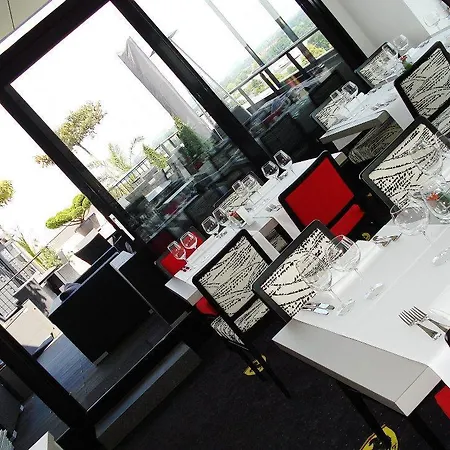 Fletcher Hotel-restaurant Parkstad- Zuid Limburg Отель