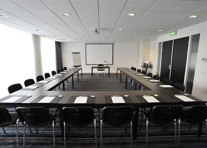 Fletcher Hotel-restaurant Parkstad- Zuid Limburg Otel 4*